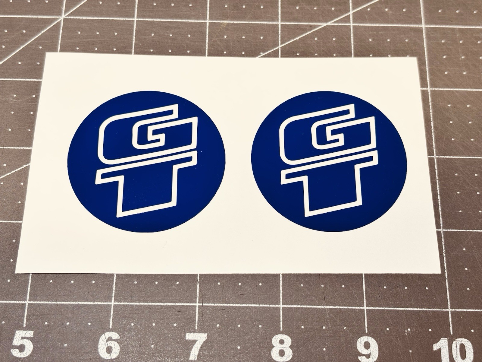 Renault Die Cut Vinyl Decal 2 Styles, Many Sizes/Colors FREE Ship
