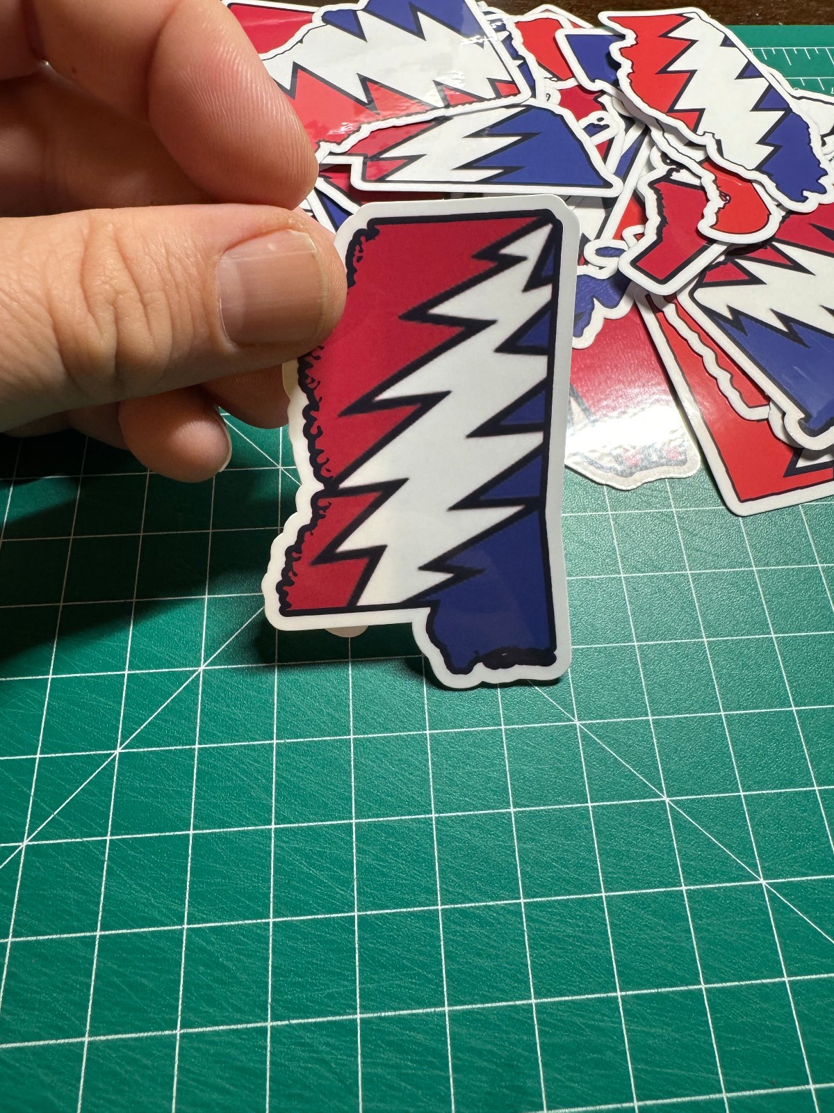 Mississippi Stealie – Grateful Dead – Laminated Vinyl Sticker 2″x3″