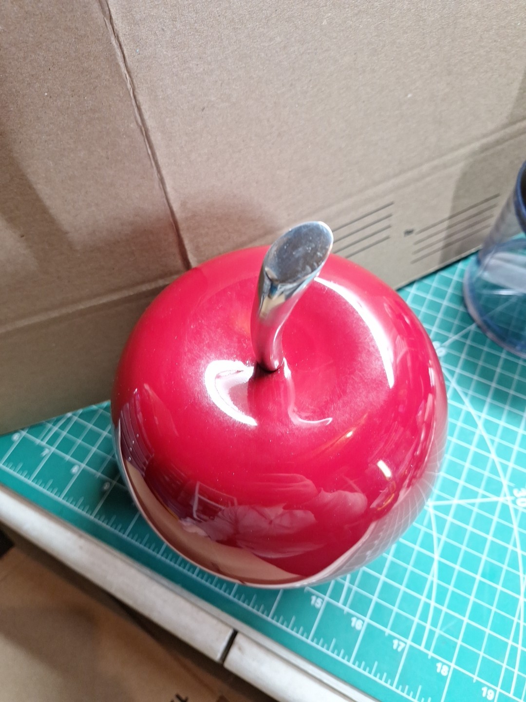 X Large 9in Red Aluminum Decorative Apple