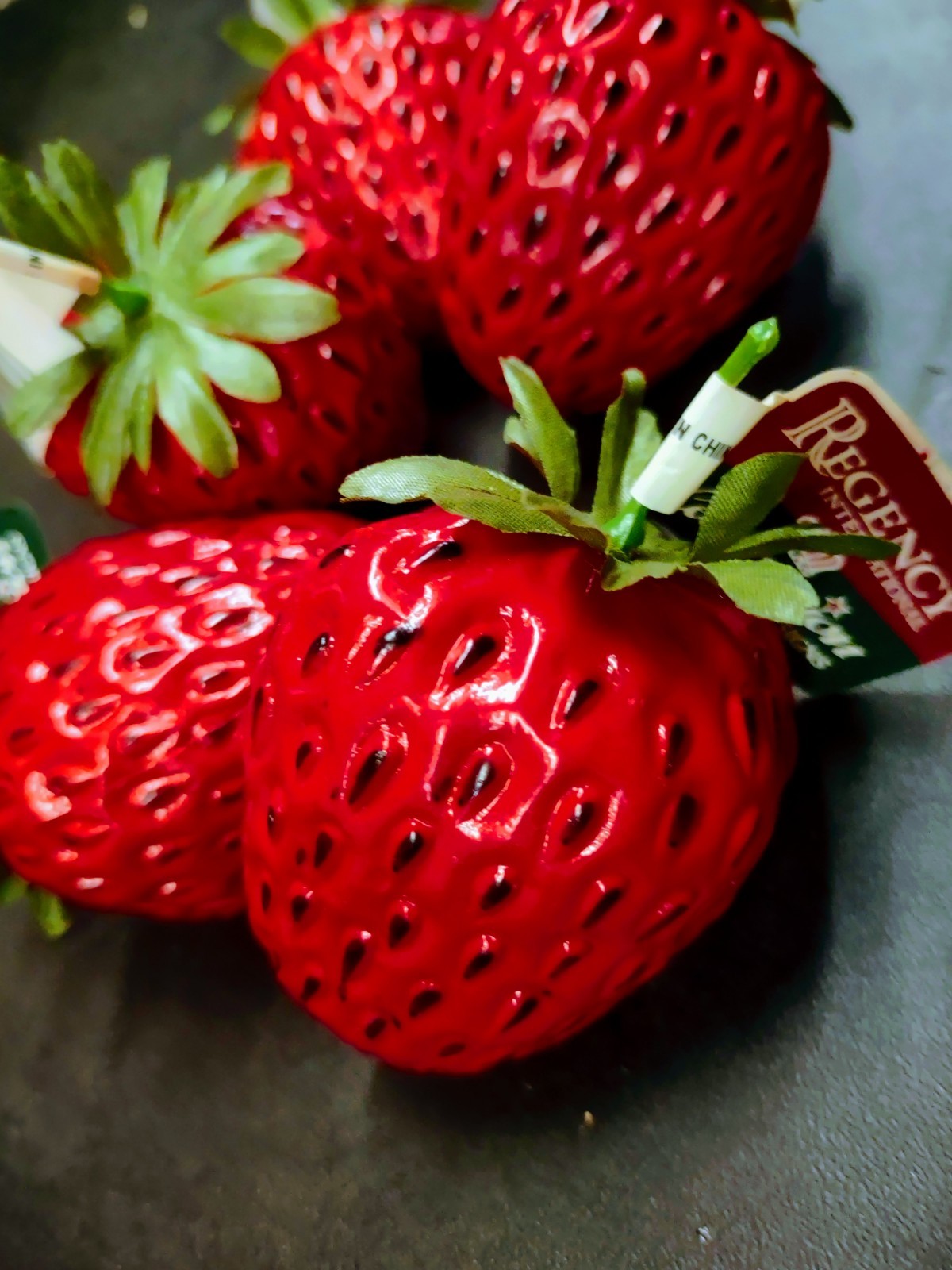 🍓 5 Pieces: Hard Plastic Jumbo Strawberry Fruit 3″ Tall 2″ Wide Strawberries 🍓