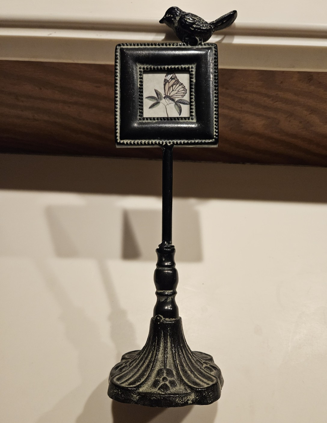 Standing Bird Metal Picture Frame for 1.5 X 1.5 pics