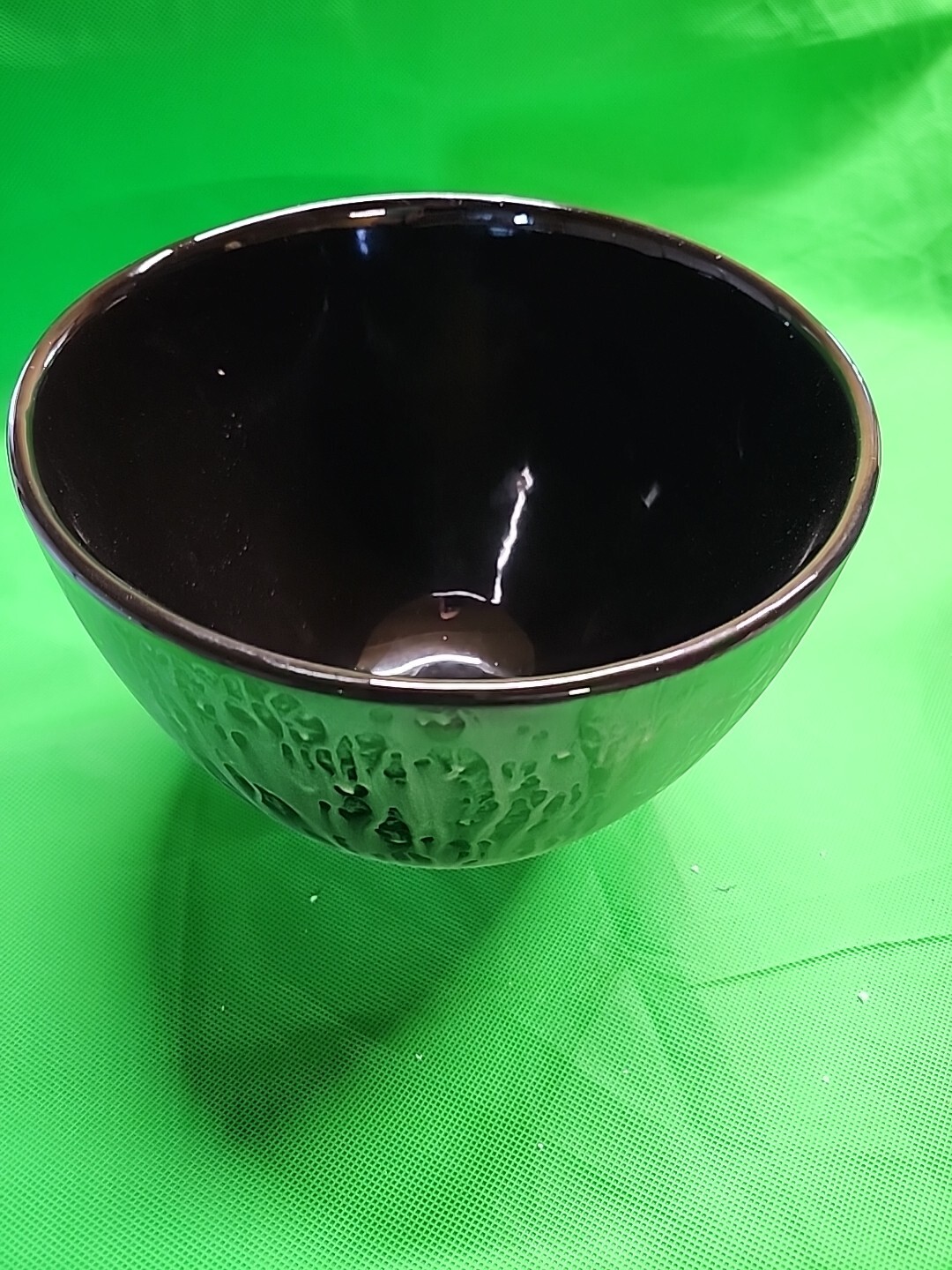 7″ Deep Black Bowl With Drip Paint Sides – 9″ Diameter, Beautiful All Occasions