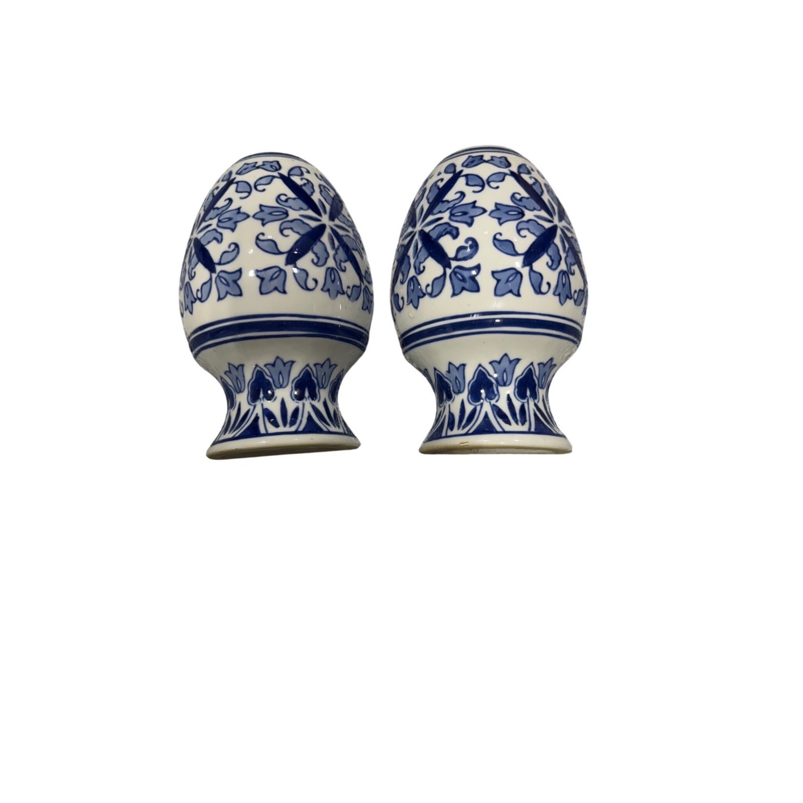 Vintage Blue and White Ceramic Wall Pocket Set Chinoiserie Floral Hanging Vases