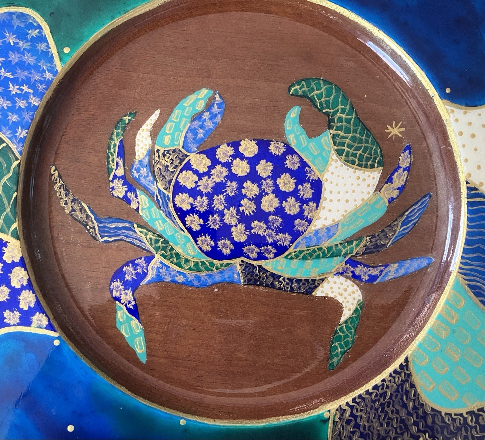 Bibi Leon Hand Crafted Painted Crab Mahogany Wood Charger Plate Tray Signed