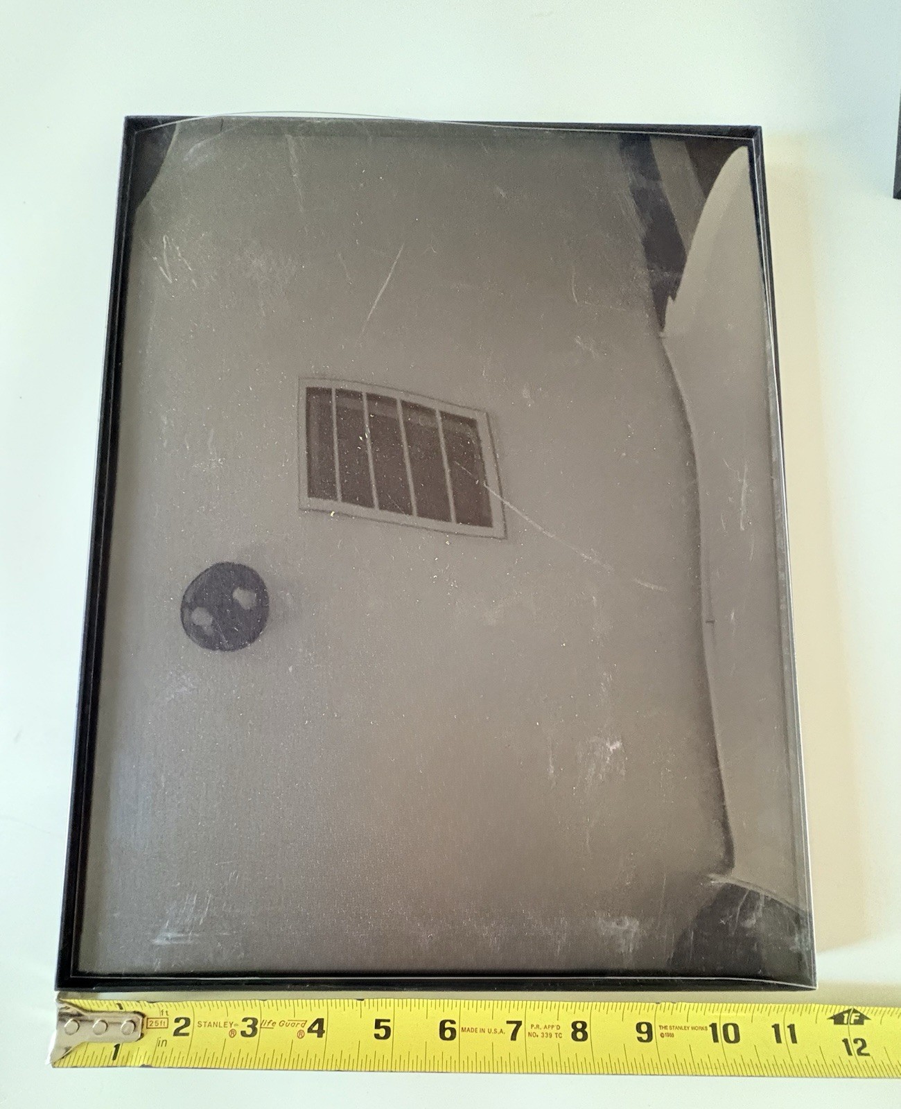 Lot of 6 Black Plastic solid smooth Frames 5- 8×10 1-11×14 Hanging Or Standing