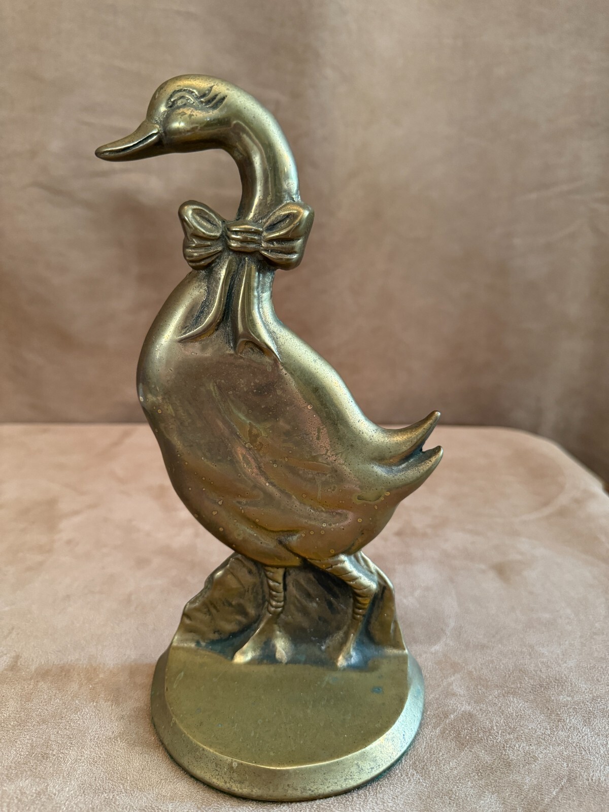 1987 Upper Deck Door stop Brass Friendly Goose with bow Vintage Duck
