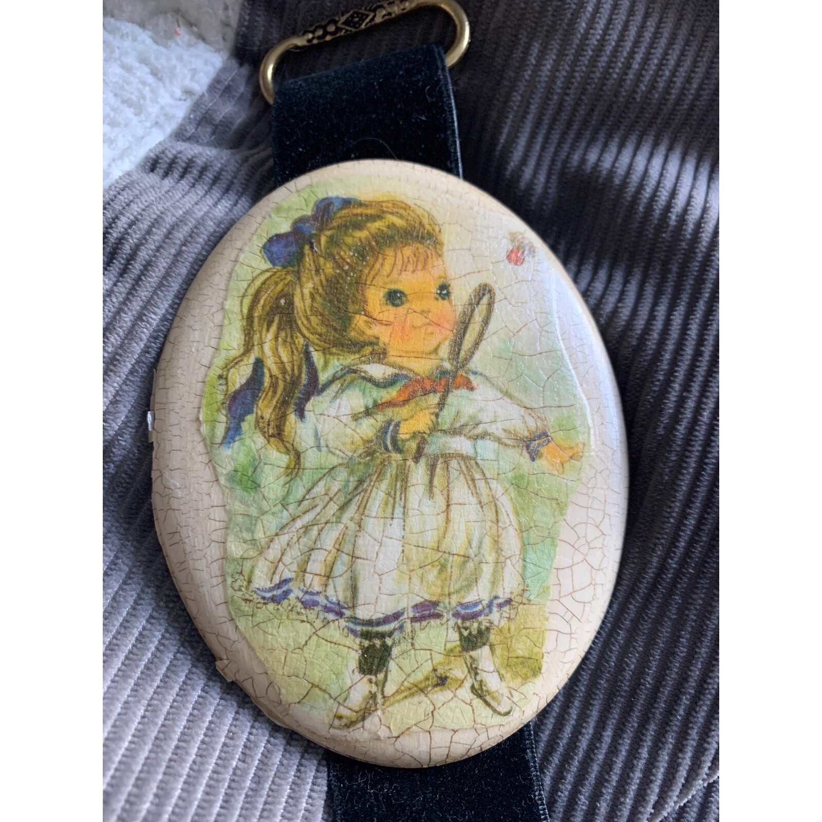 Vintage Oval Decoupaged Plaster Girl Badminton Ribbon Wall Plaque Cottage Retro