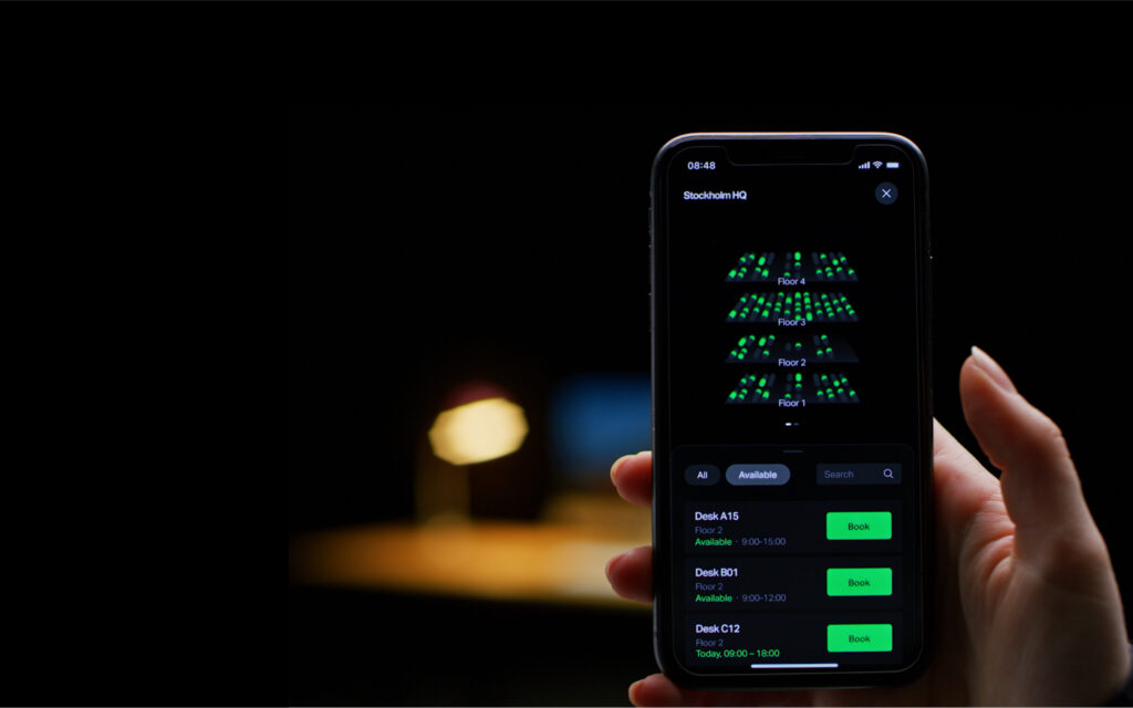 Bild av telefon som visar Evokos Workplace App